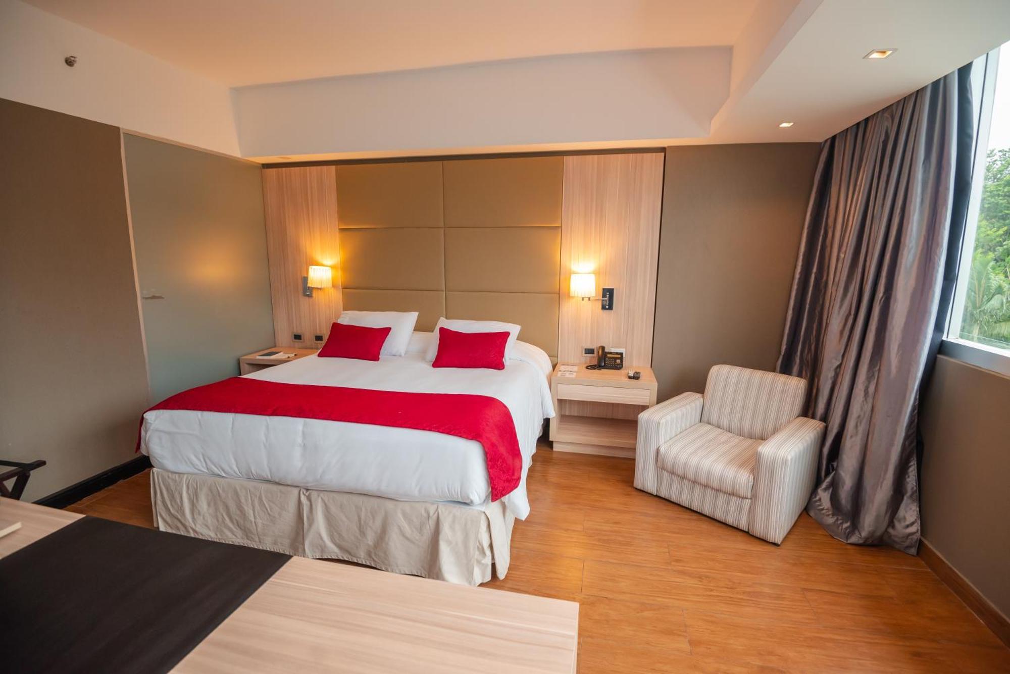 Savoy Hotel Encarnacion Bagian luar foto